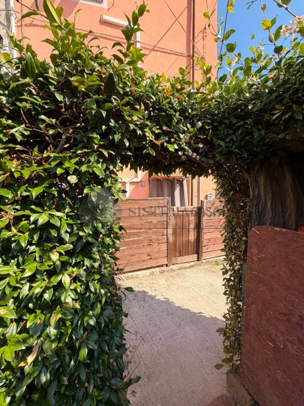 casa indipendente in vendita a Follo in zona Piano di Follo