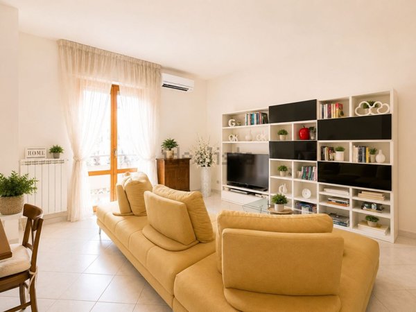 appartamento in vendita a Follo in zona Piano di Follo