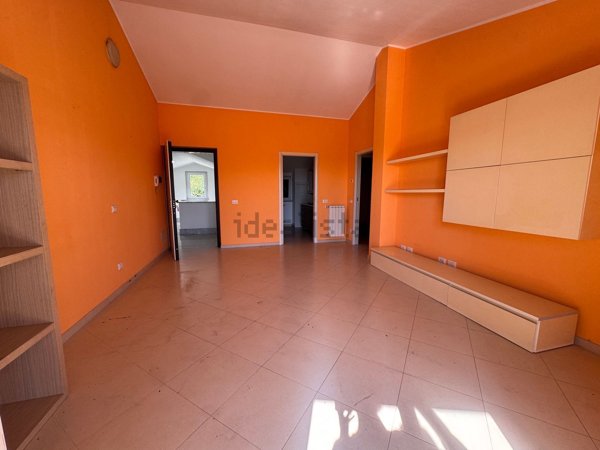 appartamento in vendita a Follo