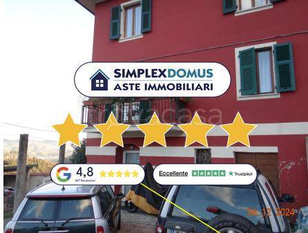 appartamento in vendita a Follo in zona Bastremoli