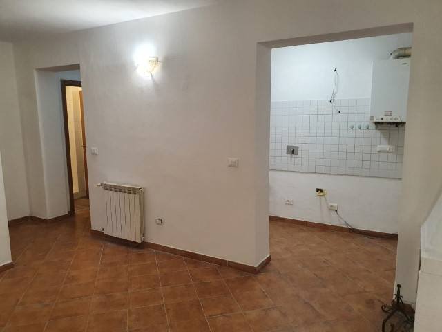 appartamento in vendita a Follo