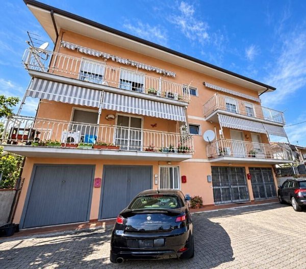 appartamento in vendita a Follo in zona Piana Battolla