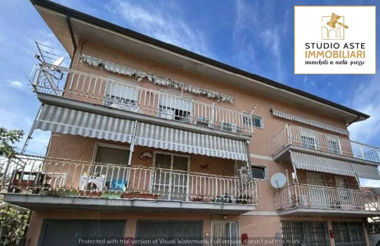 appartamento in vendita a Follo in zona Piana Battolla