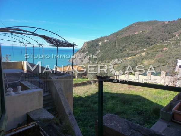 appartamento in vendita a Framura in zona Ravecca