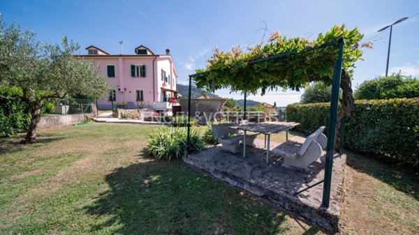 appartamento in vendita a Framura in zona Castagnola