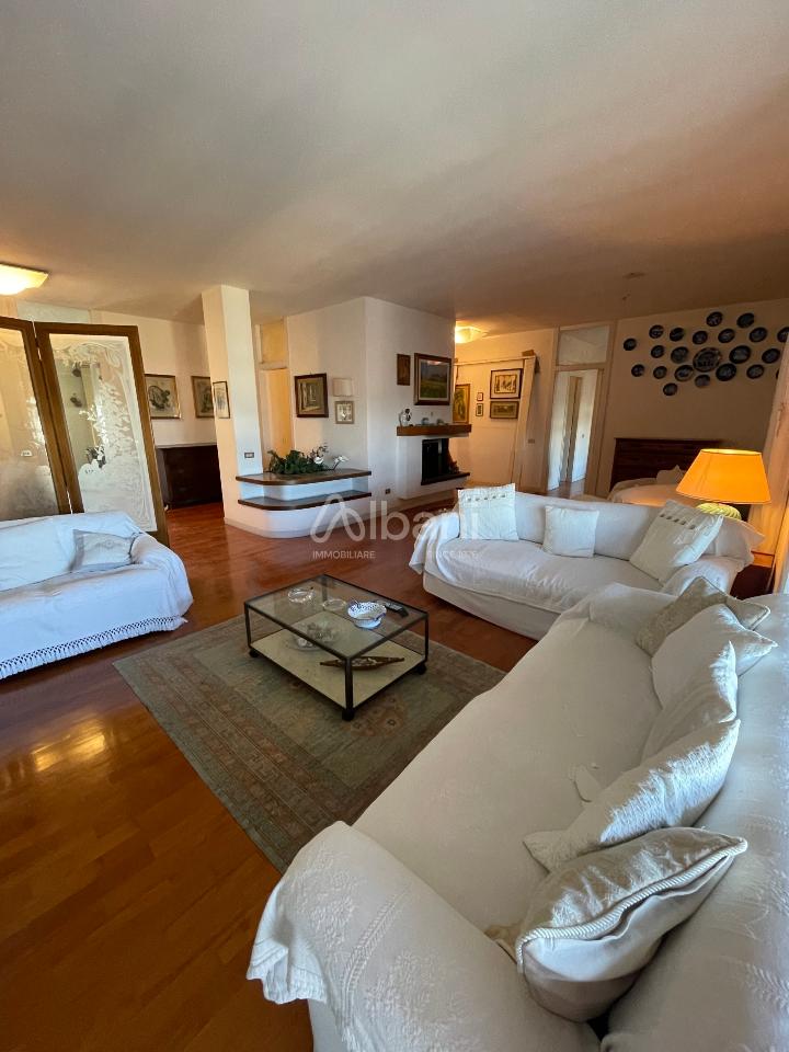 appartamento in vendita a La Spezia in zona Montepertico
