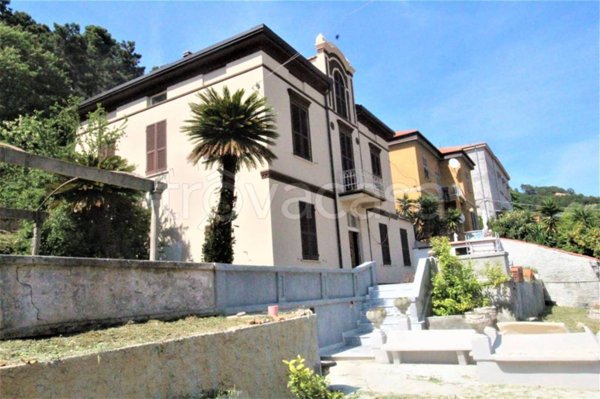 casa indipendente in vendita a La Spezia in zona Muggiano