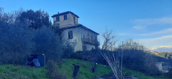 casa indipendente in vendita a La Spezia in zona La Foce / Sant'Anna