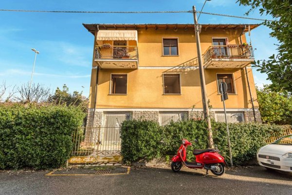 casa indipendente in vendita a La Spezia in zona Chiappa