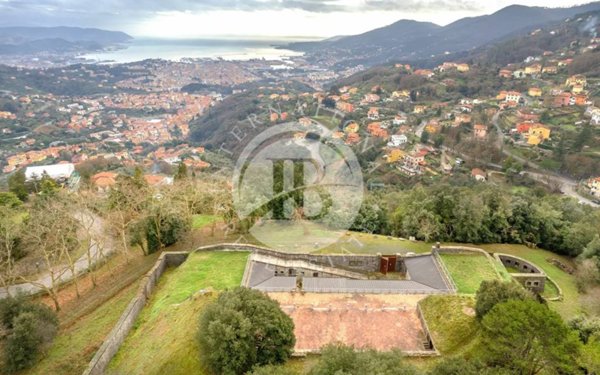 casa indipendente in vendita a La Spezia in zona Centro Storico