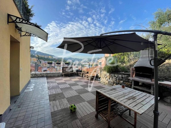 appartamento in vendita a La Spezia in zona Campiglia