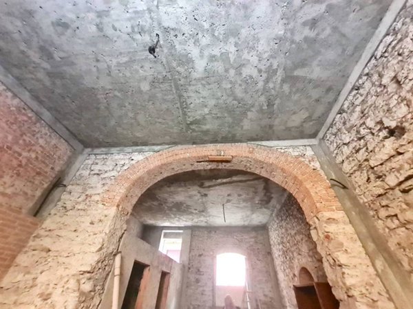 negozio in vendita a La Spezia in zona Valdellora