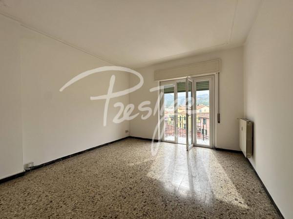 appartamento in vendita a La Spezia in zona Canaletto / Buonviaggio / Migliarina