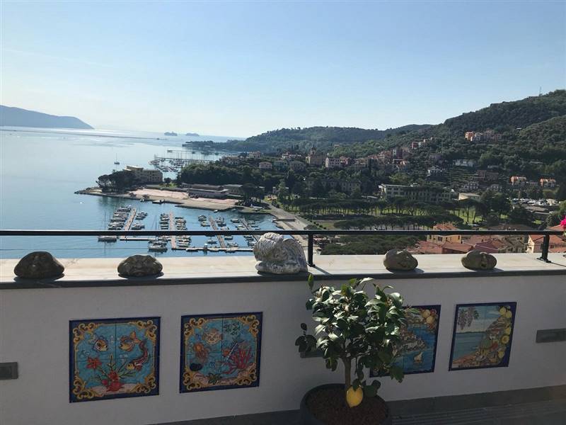 appartamento in vendita a La Spezia in zona Cadimare