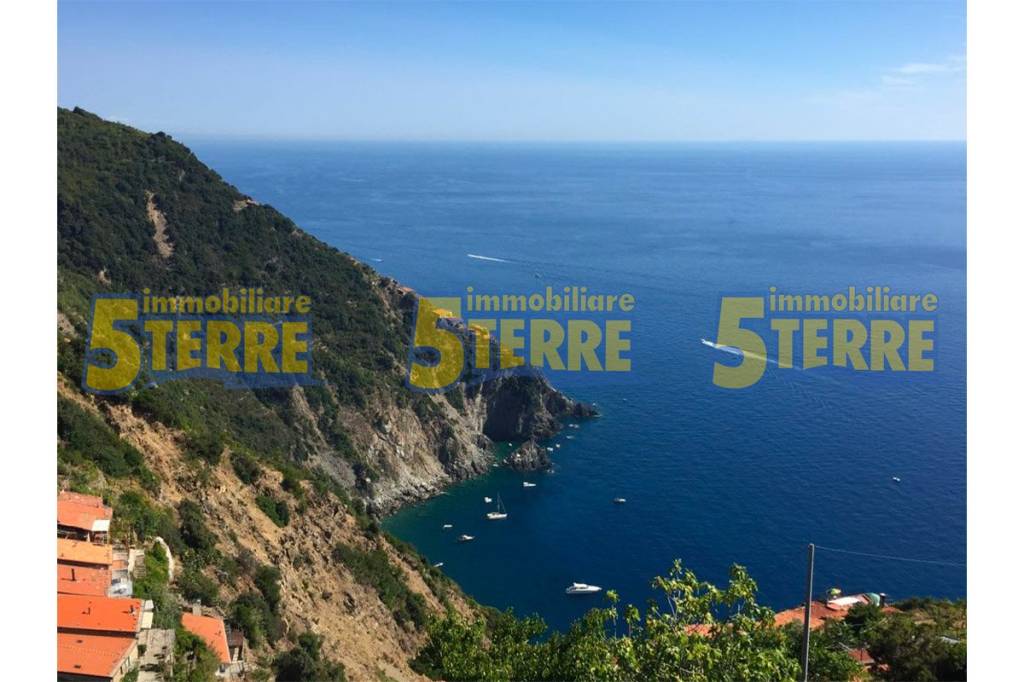 appartamento in vendita a La Spezia in zona Biassa