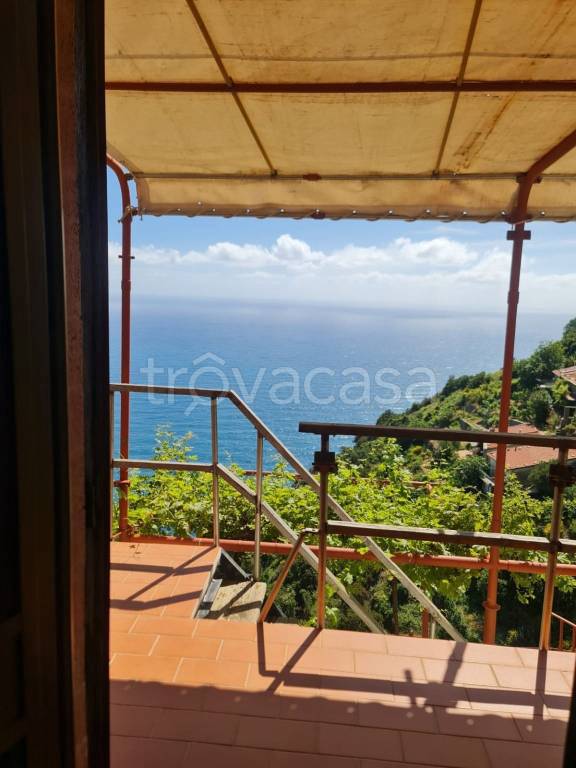 casa indipendente in vendita a La Spezia in zona Biassa