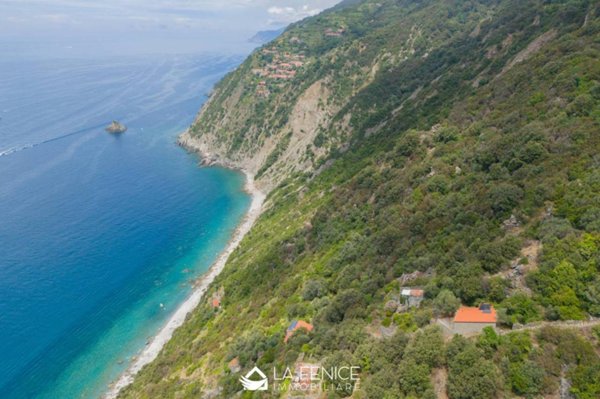 appartamento in vendita a La Spezia in zona Campiglia