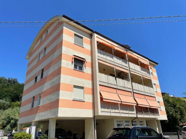 appartamento in vendita a La Spezia in zona Canaletto / Buonviaggio / Migliarina