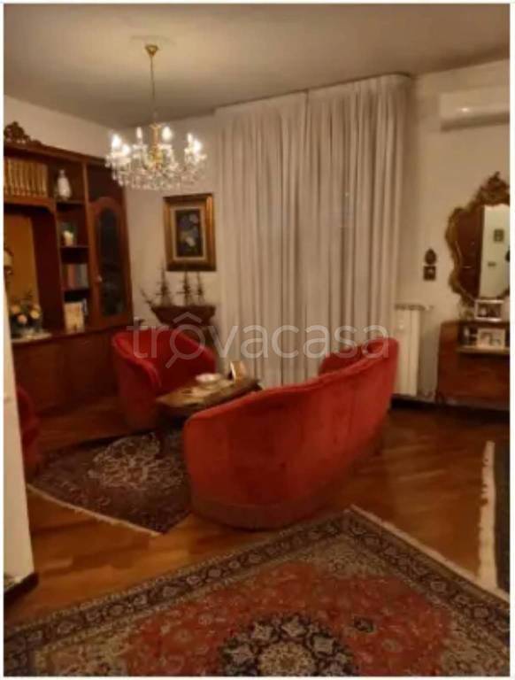 appartamento in vendita a La Spezia in zona Canaletto / Buonviaggio / Migliarina