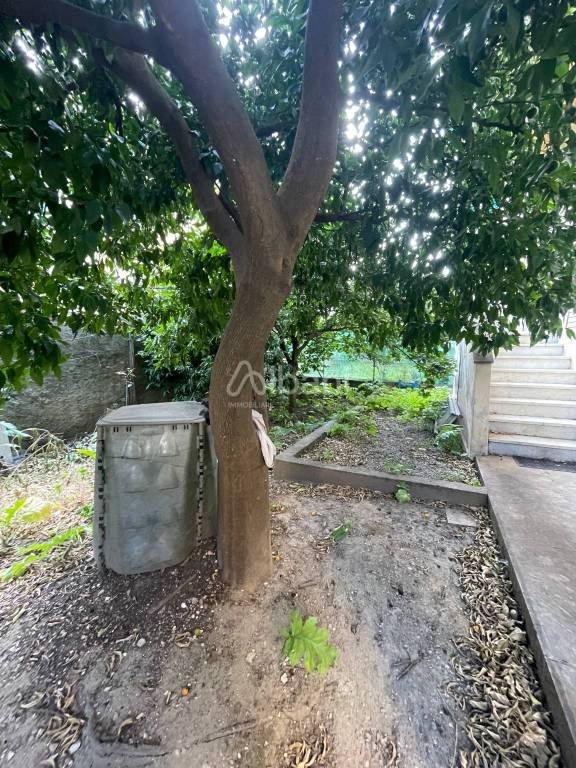 appartamento in vendita a La Spezia in zona Chiappa
