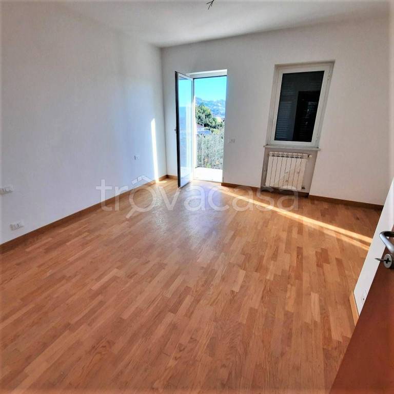 appartamento in vendita a La Spezia in zona Canaletto / Buonviaggio / Migliarina