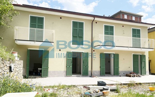 appartamento in vendita a La Spezia in zona Canaletto / Buonviaggio / Migliarina