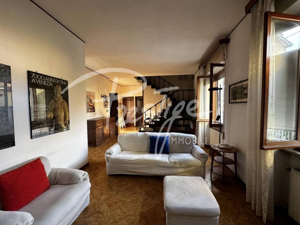 casa indipendente in vendita a La Spezia in zona Sarbia
