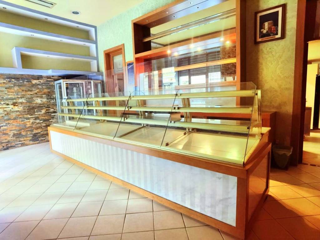 negozio in vendita a La Spezia in zona Centro Storico