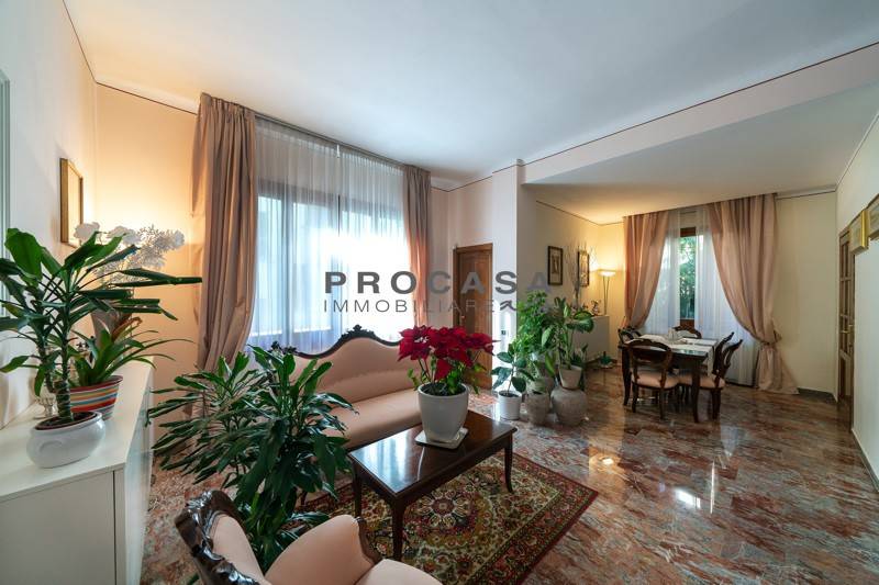 casa indipendente in vendita a La Spezia in zona Centro Storico