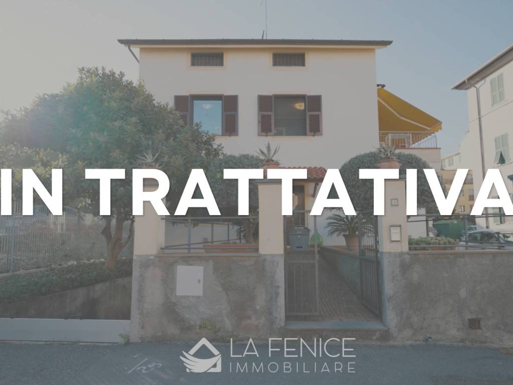 casa indipendente a La Spezia in zona Canaletto / Buonviaggio / Migliarina