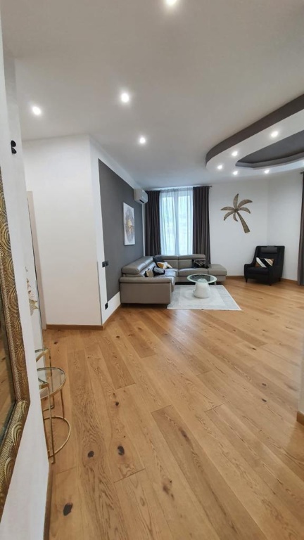 appartamento in vendita a La Spezia in zona Canaletto / Buonviaggio / Migliarina