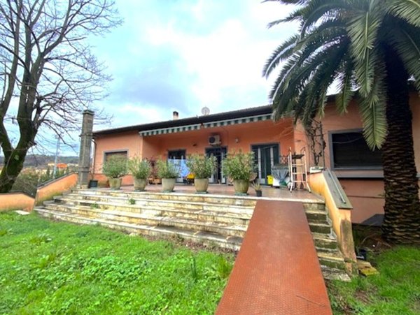 casa indipendente in vendita a La Spezia