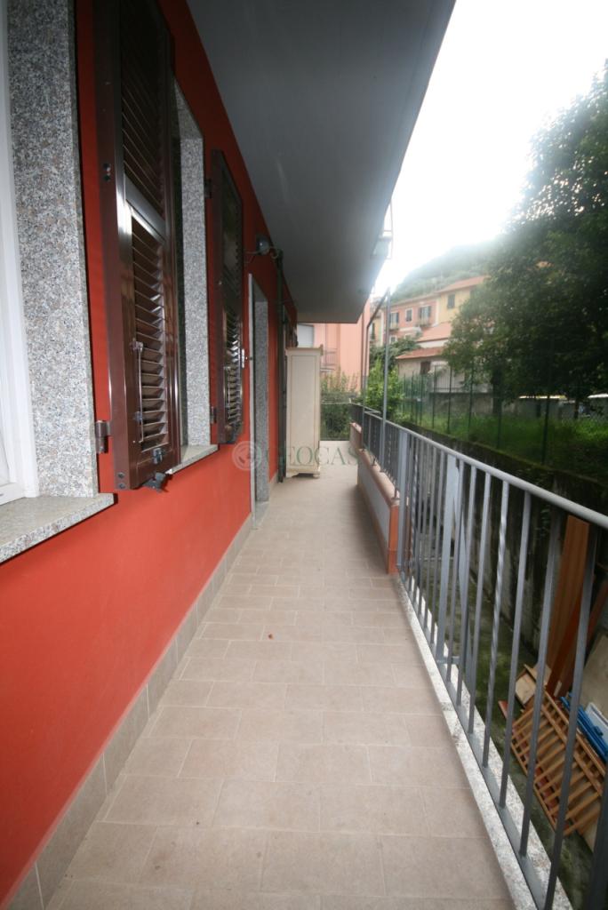 casa indipendente in vendita a La Spezia in zona Chiappa