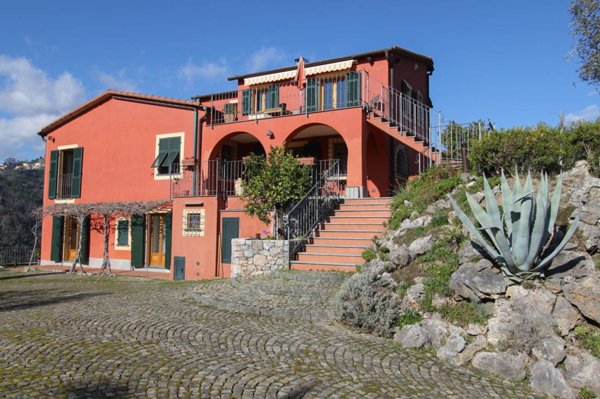 casa indipendente in vendita a La Spezia in zona Montepertico