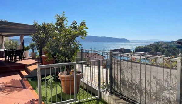 appartamento in vendita a La Spezia in zona Cadimare