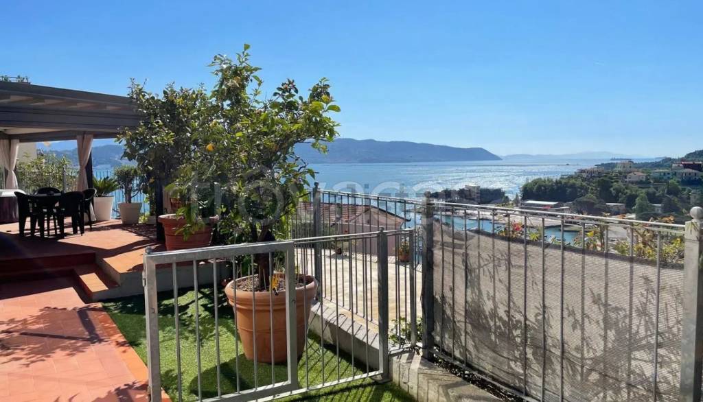 appartamento in vendita a La Spezia in zona Cadimare