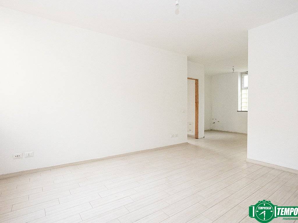appartamento in vendita a La Spezia in zona Canaletto / Buonviaggio / Migliarina