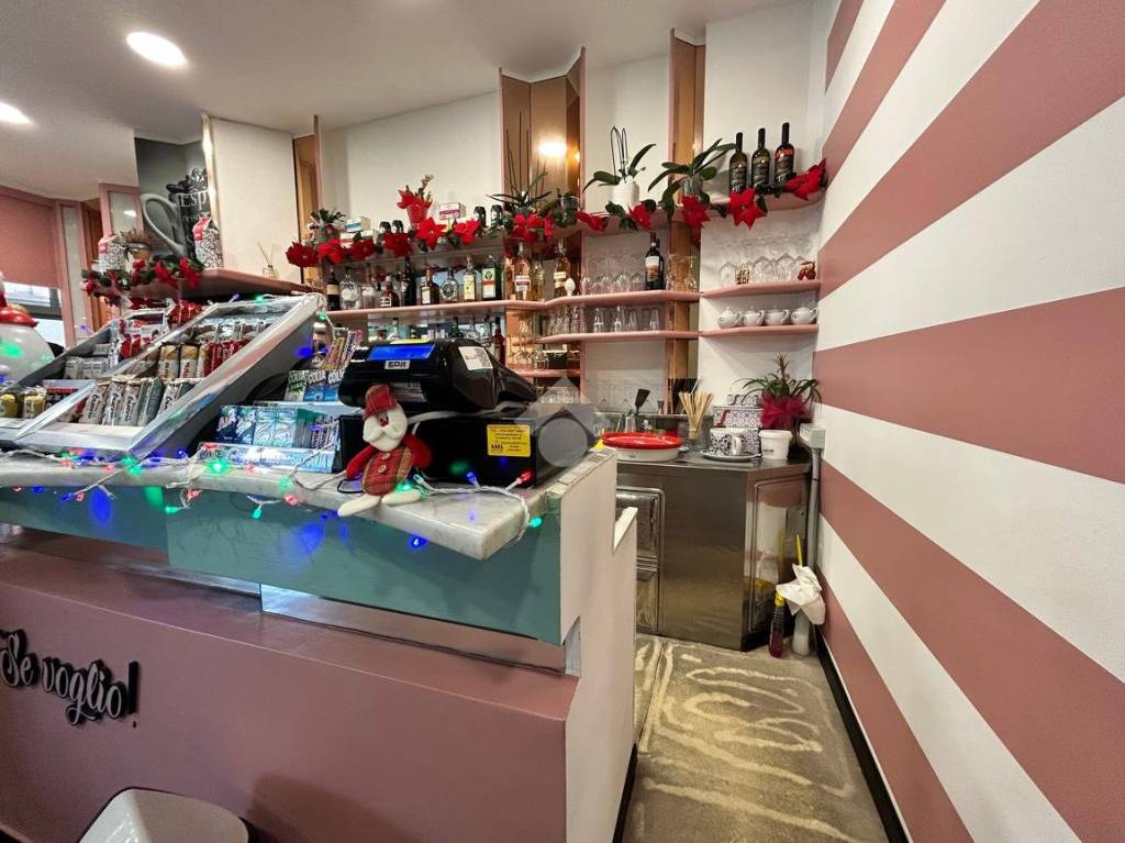 negozio in vendita a La Spezia in zona Canaletto / Buonviaggio / Migliarina