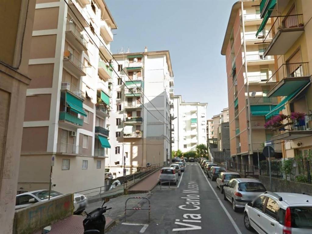 locale commerciale in vendita a La Spezia in zona Chiappa