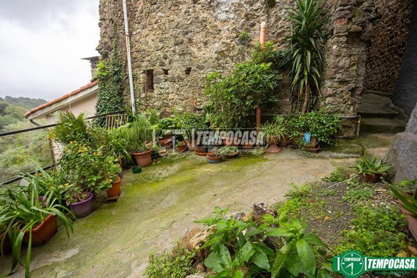casa indipendente in vendita a La Spezia in zona San Venerio