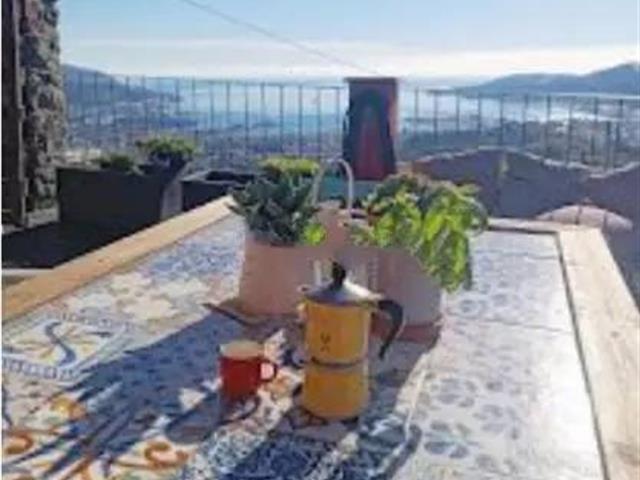 casa indipendente in vendita a La Spezia in zona Sarbia