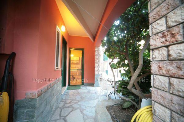 appartamento in vendita a La Spezia in zona Marola