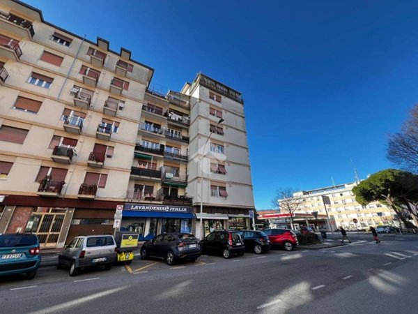 appartamento in vendita a La Spezia in zona Canaletto / Buonviaggio / Migliarina
