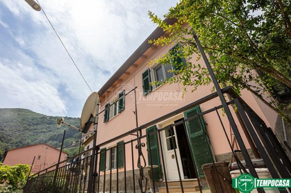 casa indipendente in vendita a La Spezia in zona Pitelli