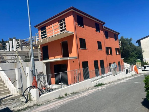 appartamento in vendita a La Spezia in zona Canaletto / Buonviaggio / Migliarina