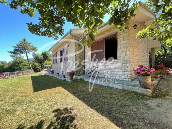 casa indipendente in vendita a La Spezia in zona Biassa