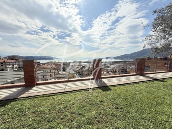 casa indipendente in vendita a La Spezia in zona Centro Storico