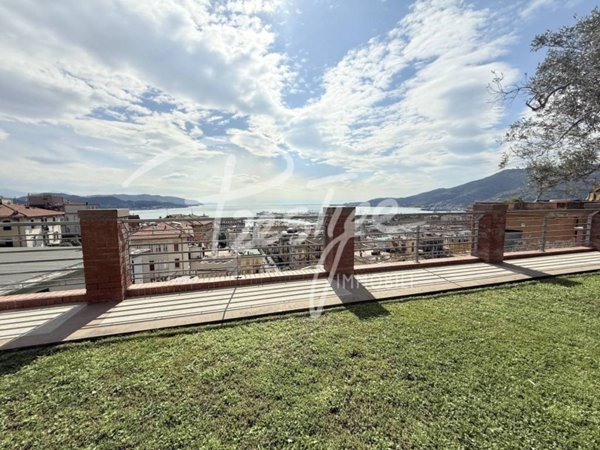 casa indipendente in vendita a La Spezia in zona Centro Storico