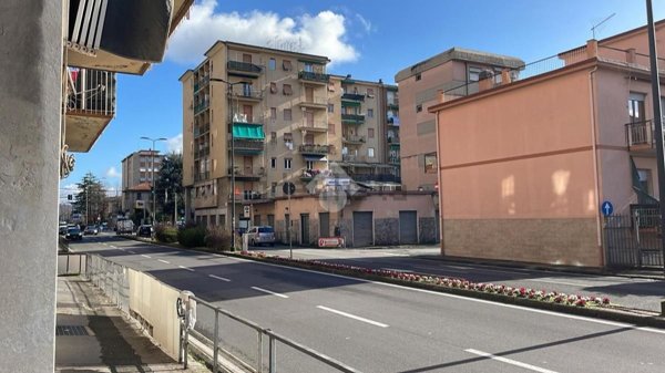 locale commerciale in vendita a La Spezia