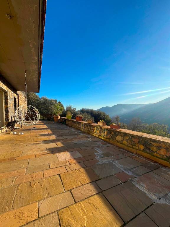 appartamento in vendita a La Spezia in zona Sarbia